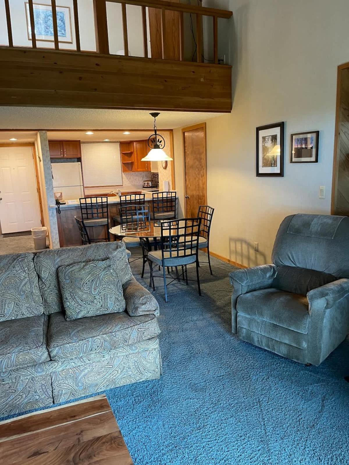 Top Floor Luxury, Sauna, Private Pool, Lake Bellaire Beach, 5 Beds, 4 Full Bath Exterior photo