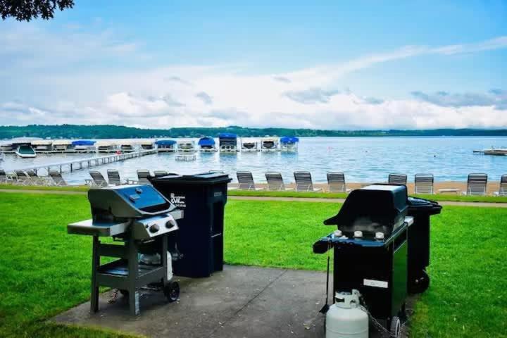 Top Floor Luxury, Sauna, Private Pool, Lake Bellaire Beach, 5 Beds, 4 Full Bath Exterior photo